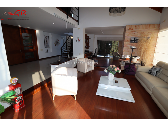 Casa de 4 alcobas en venta en Cerca De Piedra, Chía, 411 m² · foto 8 de 24