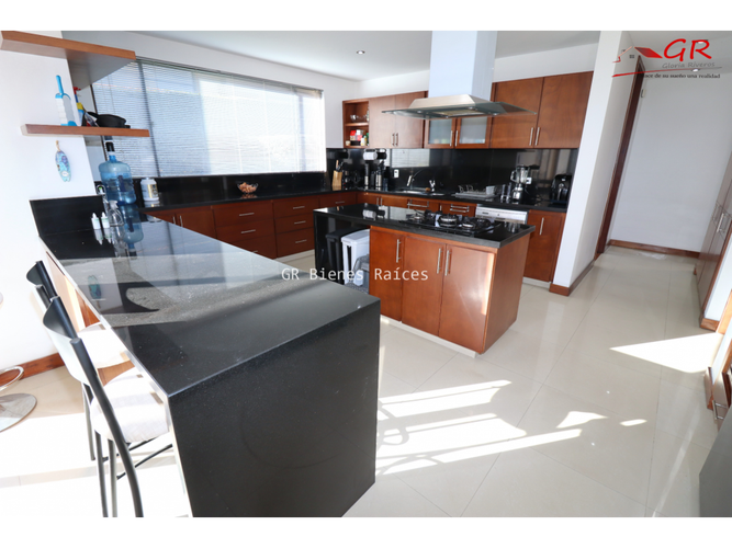 Casa de 4 alcobas en venta en Cerca De Piedra, Chía, 411 m² · foto 10 de 24