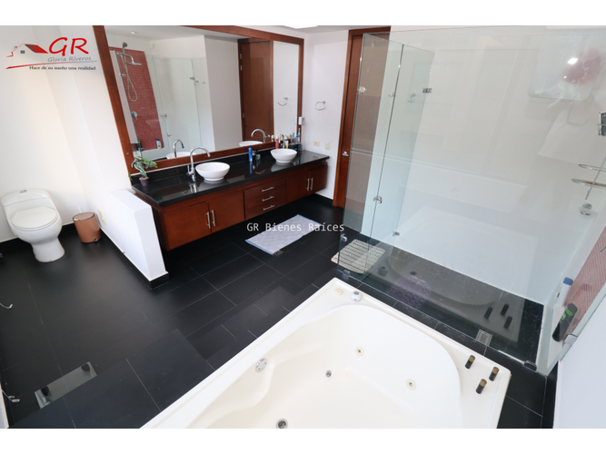 Casa de 4 alcobas en venta en Cerca De Piedra, Chía, 411 m² · foto 17 de 24