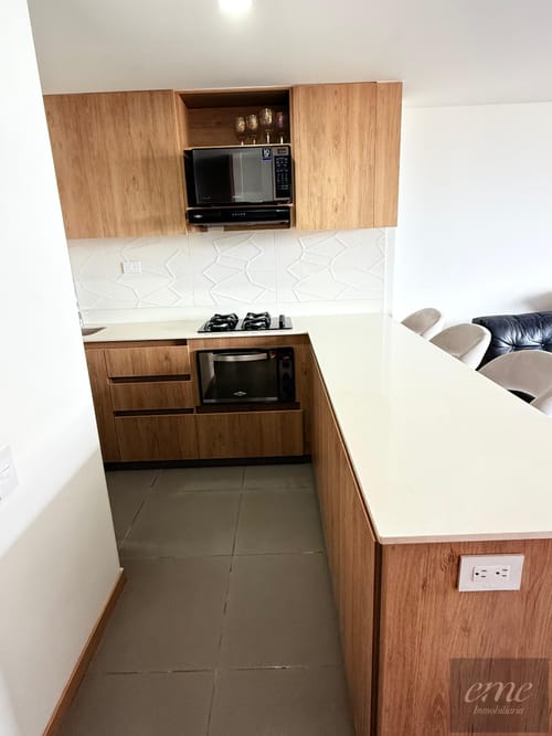 Apartamento de 3 alcobas en arriendo en Shellmar, Medellín, 70 m² · foto 7 de 9