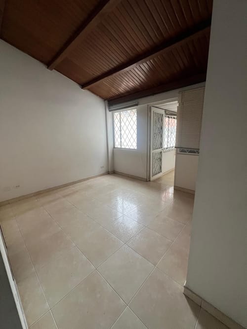 Casa de 6 alcobas en venta en Modelia, Bogotá, 460 m² · foto 12 de 21
