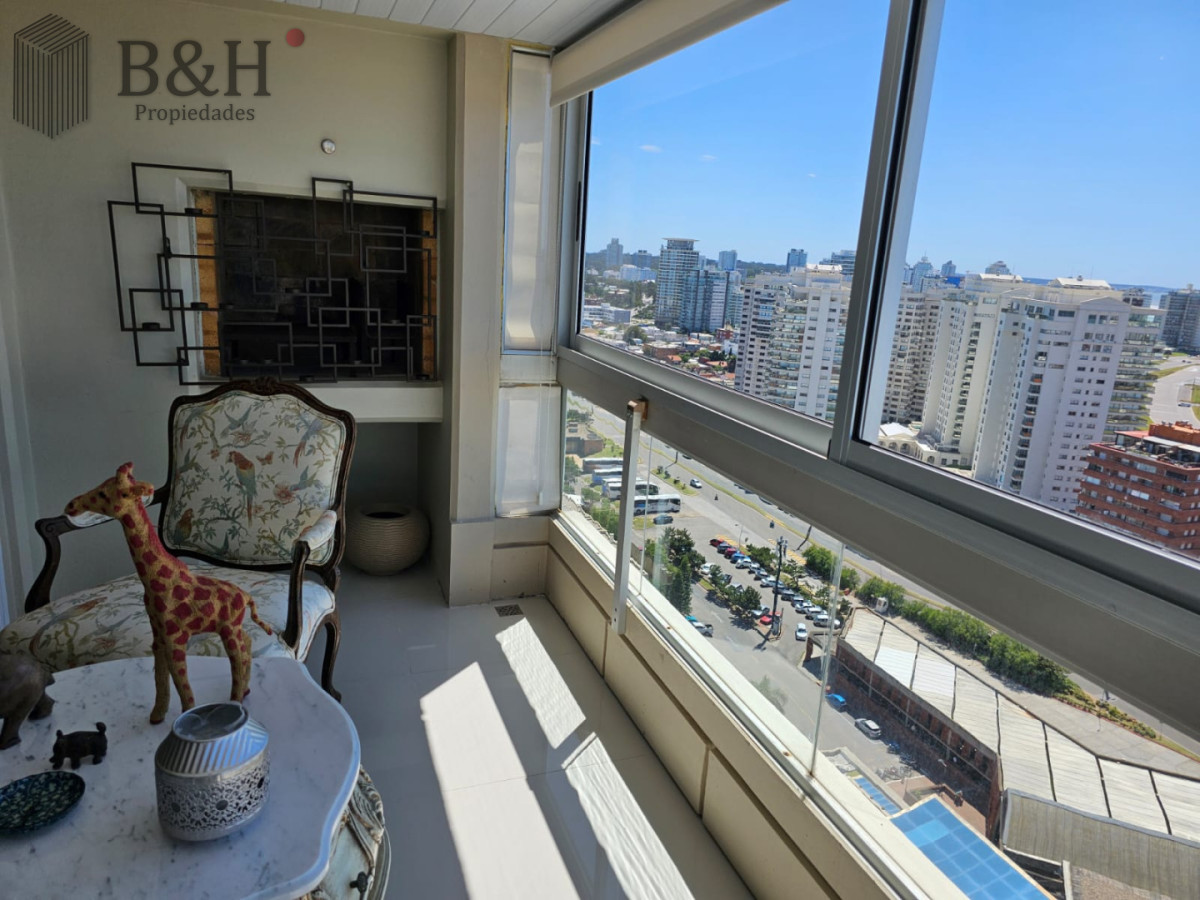 Apartamento en alquiler anual mansa 3 dormitorios + dependencia · Foto 11
