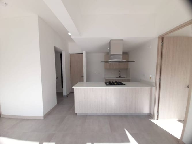 Apartamento de 2 alcobas en venta en Zona Industrial 1, Bello, 63 m² · foto 4 de 18