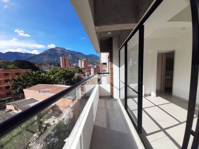 Apartamento de 2 alcobas en venta en Zona Industrial 1, Bello, 63 m² · foto 13 de 18