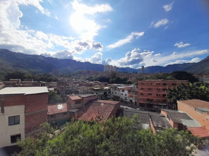 Apartamento de 2 alcobas en venta en Zona Industrial 1, Bello, 63 m² · foto 15 de 18