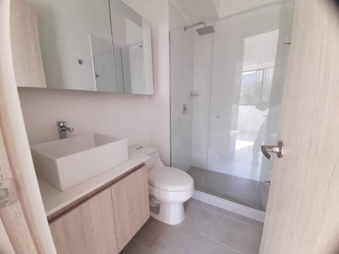 Apartamento de 2 alcobas en venta en Zona Industrial 1, Bello, 63 m² · foto 17 de 18
