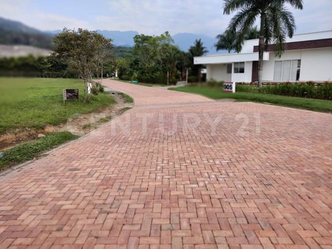 Lote en venta en Puente Amarillo, Villavicencio, 2860 m² · foto 8 de 15