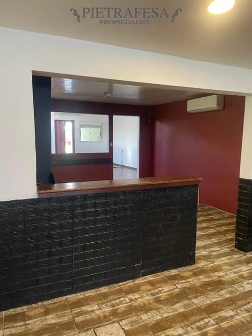 Casa en alquiler, 3 dormitorios, 2 baños, patio, cochera. Cerrito. · Foto 4