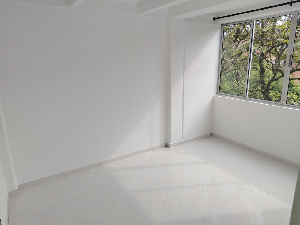 Apartamento en venta en La Mota, Medellín · foto 6 de 16