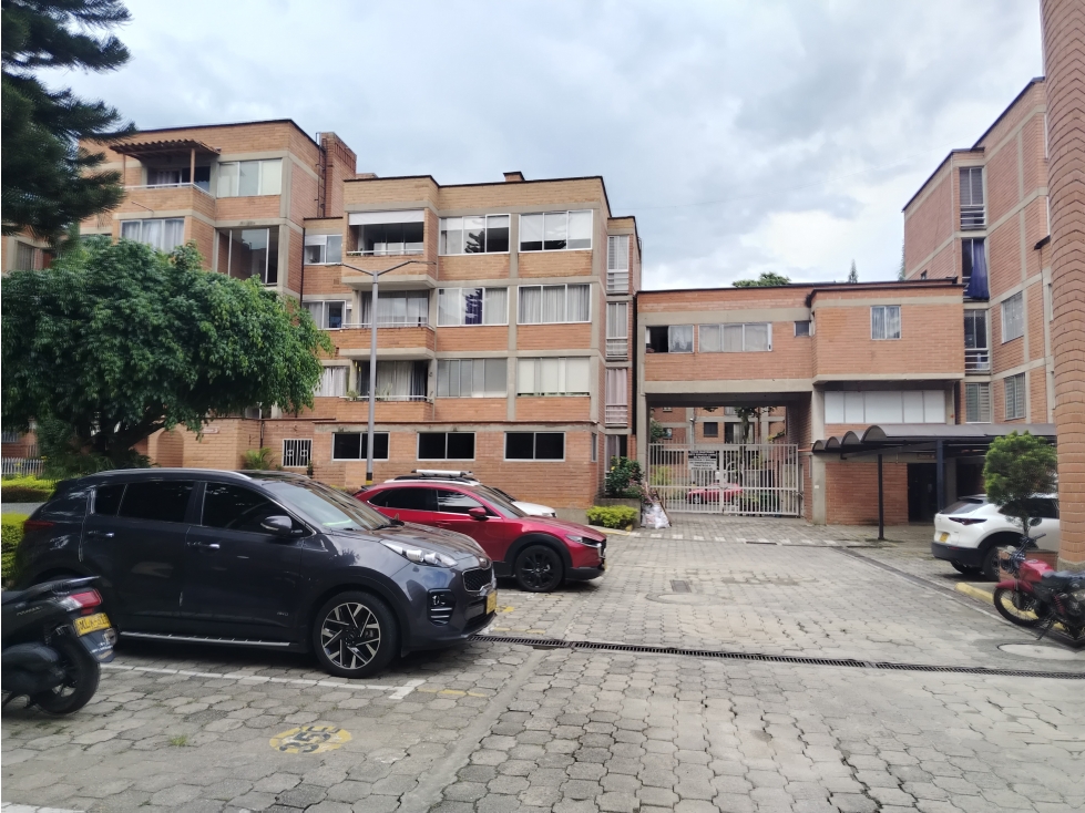 Apartamento en venta en La Mota, Medellín · foto 11 de 16