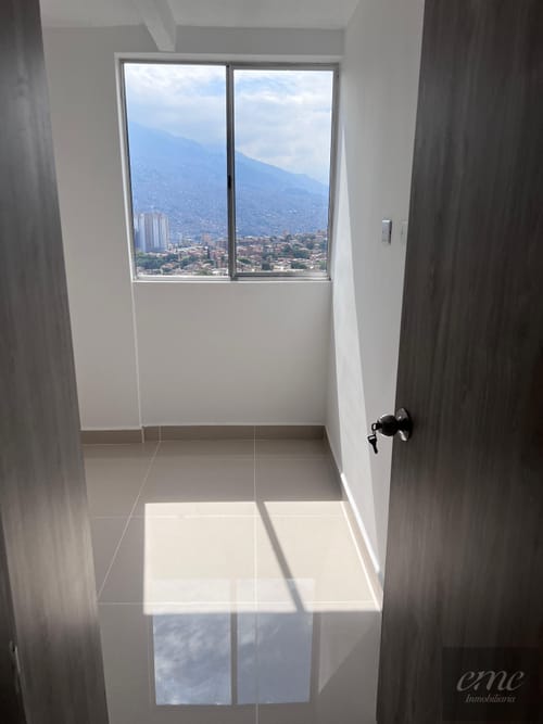 Apartamento de 3 alcobas en venta en Centro, Bello, 54 m² · foto 18 de 23