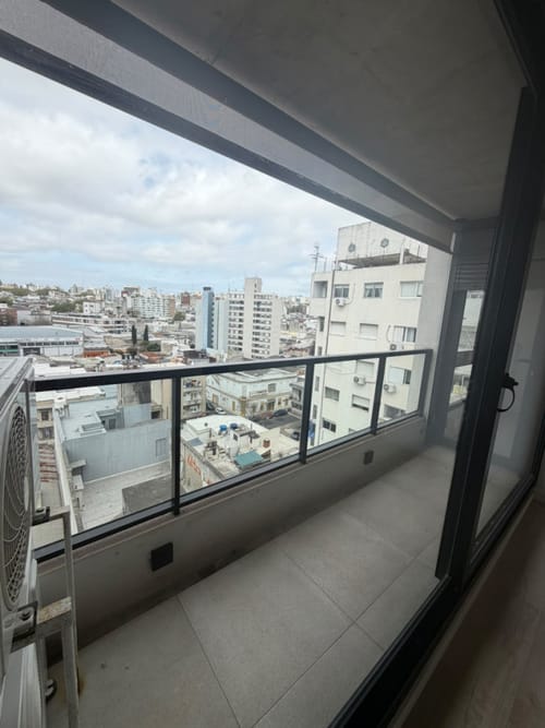 Alquiler Piso 10 con Vista Panorámica 1 Dormitorio 01 Libertador · Foto 3