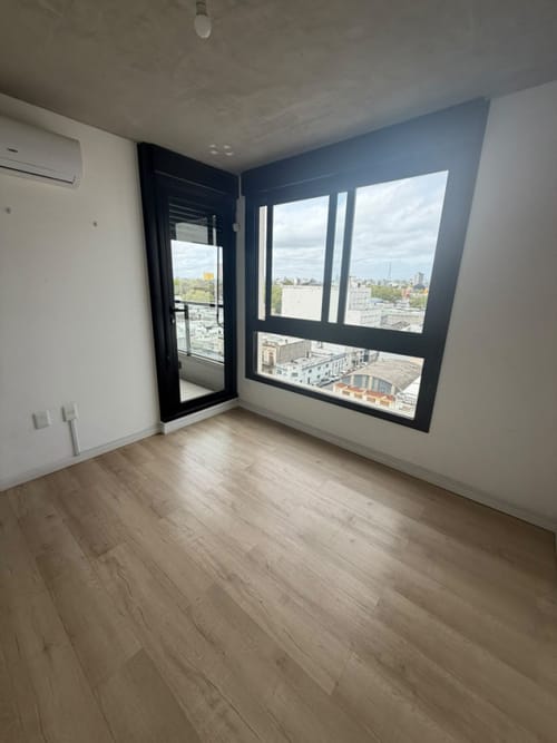 Alquiler Piso 10 con Vista Panorámica 1 Dormitorio 01 Libertador · Foto 4
