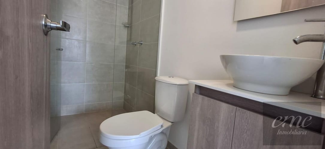 Apartamento de 3 alcobas en venta en Suarez, Bello, 68 m² · foto 3 de 12