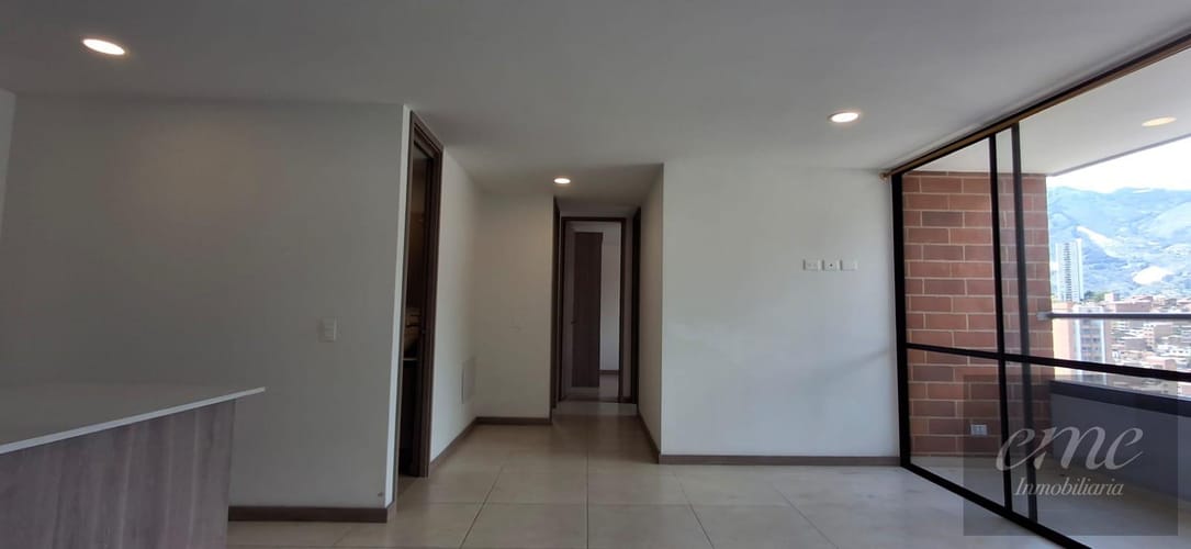 Apartamento de 3 alcobas en venta en Suarez, Bello, 68 m² · foto 4 de 12