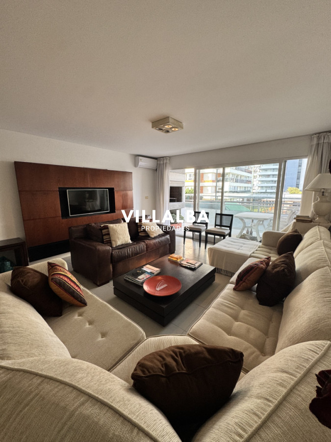 Apartamento en venta en Playa Mansa