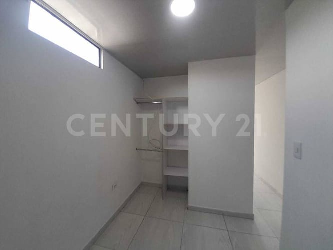 Casa de 6 alcobas en venta en Las Delicias, Cali, 180 m² · foto 6 de 17