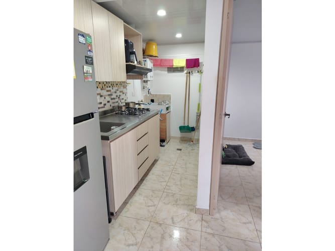 Apartamento de 2 alcobas en venta en Cristobal, Medellín, 41 m² · foto 2 de 11