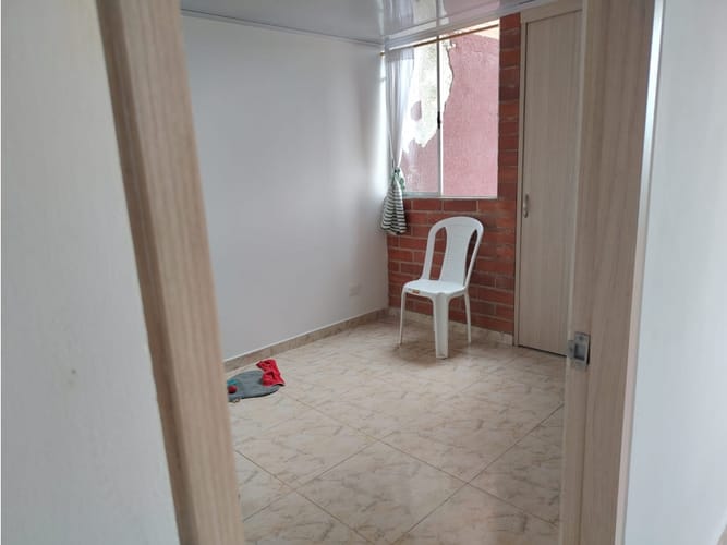 Apartamento de 2 alcobas en venta en Cristobal, Medellín, 41 m² · foto 3 de 11