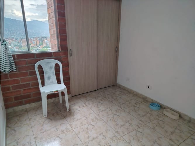 Apartamento de 2 alcobas en venta en Cristobal, Medellín, 41 m² · foto 4 de 11