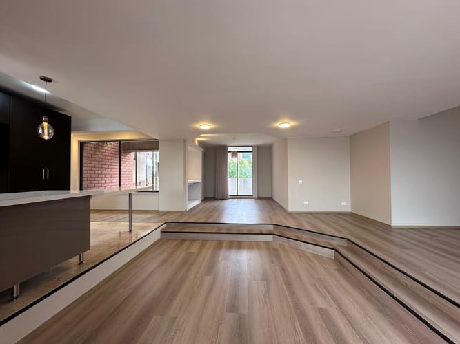 Apartamento de 3 alcobas en arriendo en El Poblado, Medellín, 170 m² · foto 5 de 20