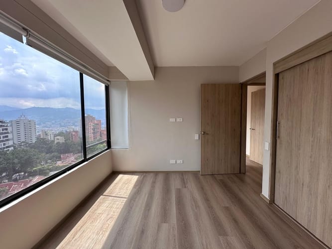 Apartamento de 3 alcobas en arriendo en El Poblado, Medellín, 170 m² · foto 19 de 20