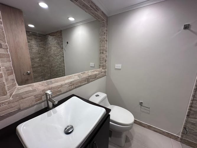 Apartamento de 3 alcobas en arriendo en El Poblado, Medellín, 170 m² · foto 10 de 20
