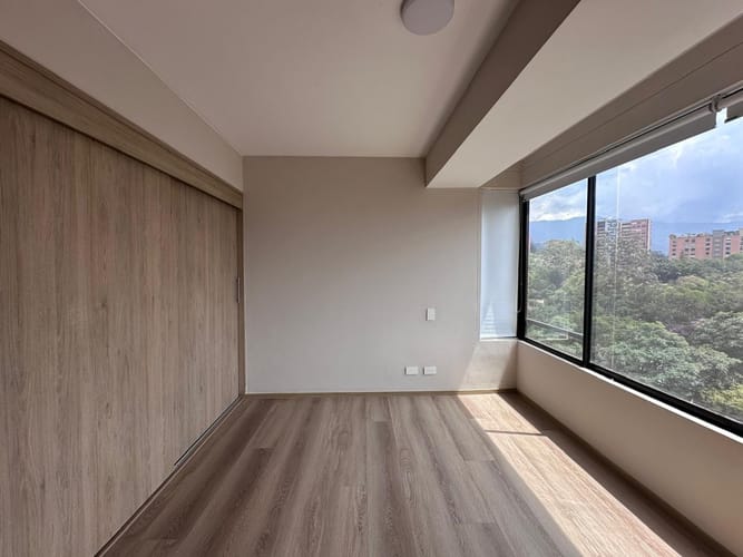 Apartamento de 3 alcobas en arriendo en El Poblado, Medellín, 170 m² · foto 6 de 20