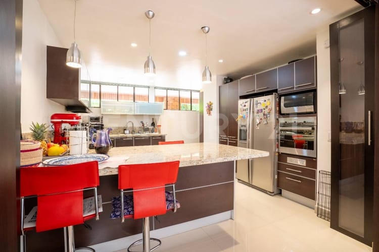 Apartamento de 3 alcobas en venta en Santa Barbara Alta, Bogotá, 193 m² · foto 4 de 18