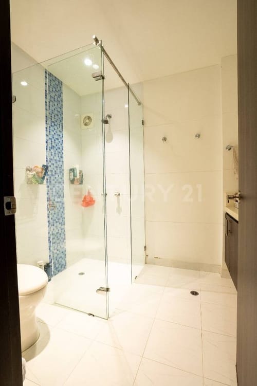 Apartamento de 3 alcobas en venta en Santa Barbara Alta, Bogotá, 193 m² · foto 8 de 18