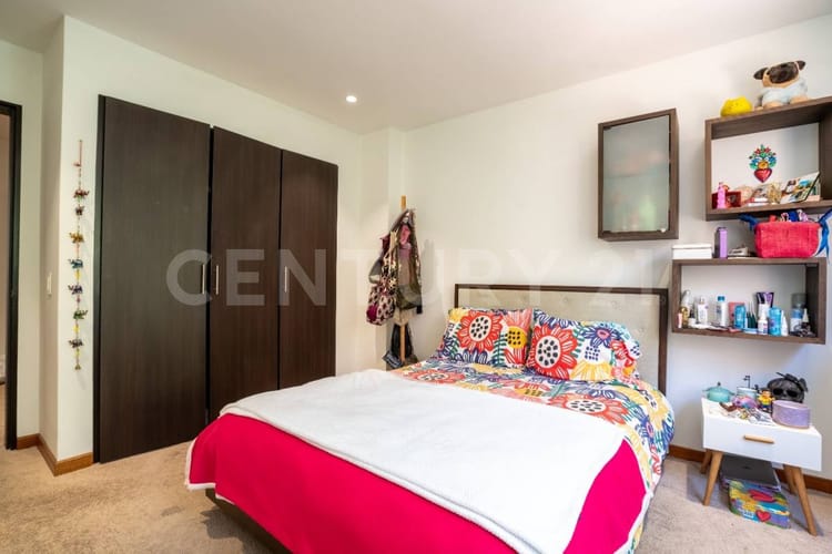Apartamento de 3 alcobas en venta en Santa Barbara Alta, Bogotá, 193 m² · foto 10 de 18