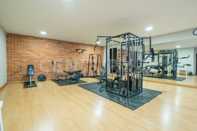 Apartamento de 3 alcobas en venta en Santa Barbara Alta, Bogotá, 193 m² · foto 16 de 18