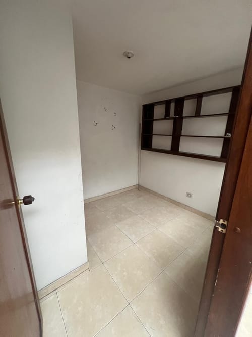 Casa de 6 alcobas en venta en Modelia, Bogotá, 460 m² · foto 6 de 21