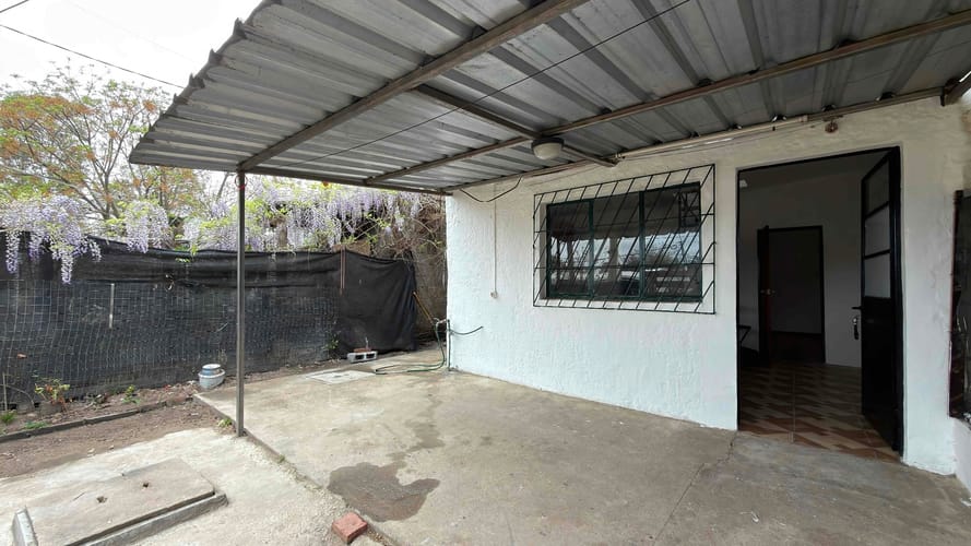 Casa en alquiler de 2 dormitorios c/ cochera en Montes de Solymar · Foto 2