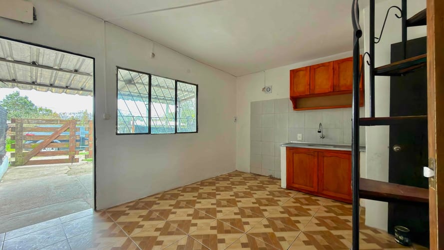 Casa en alquiler de 2 dormitorios c/ cochera en Montes de Solymar · Foto 5