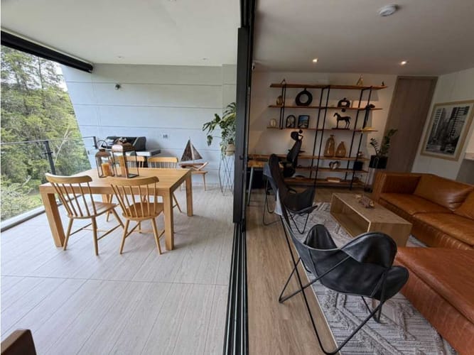 Apartamento de 2 alcobas en venta en Sajonia, Rionegro, 104 m² · foto 3 de 12
