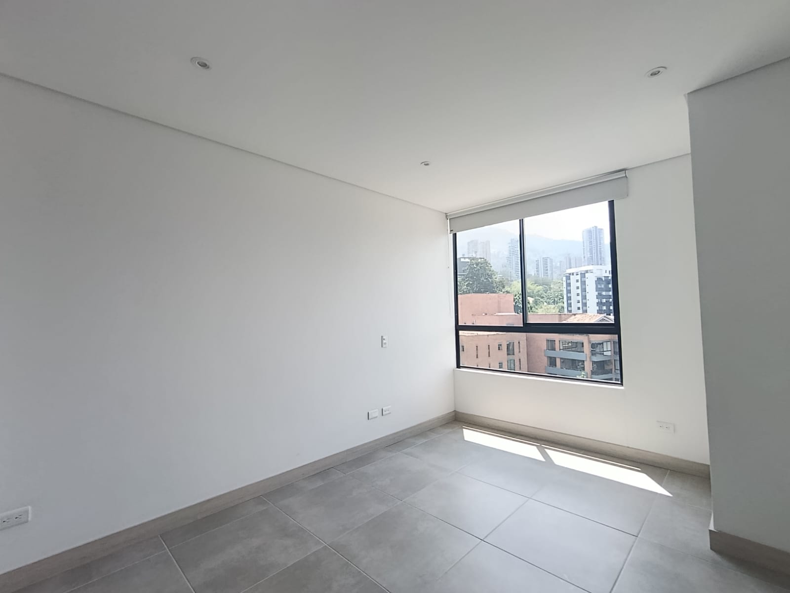 Apartaestudio en arriendo en El Poblado, Medellín · foto 10 de 12
