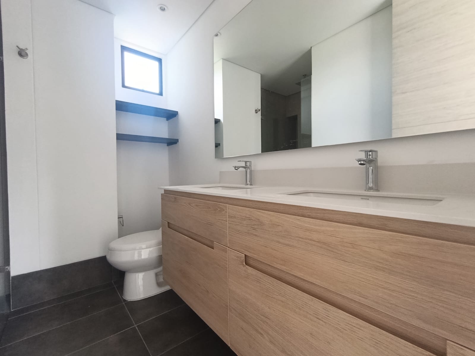 Apartaestudio en arriendo en El Poblado, Medellín · foto 12 de 12