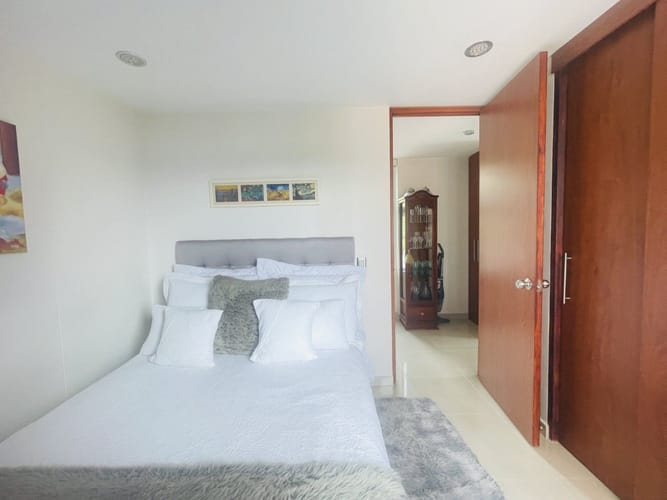 Apartamento de 2 alcobas en venta en Las Lomas, Medellín, 87 m² · foto 12 de 19