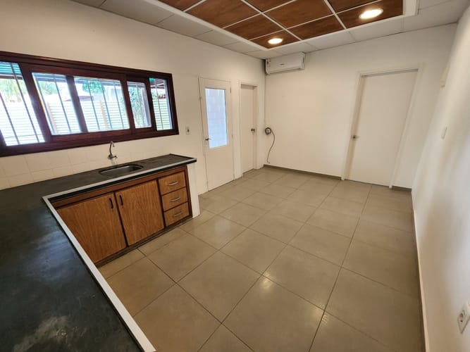 CASA TIPO APARTAMENTO EN EL CENTRO DE LAGOMAR!! · Foto 5