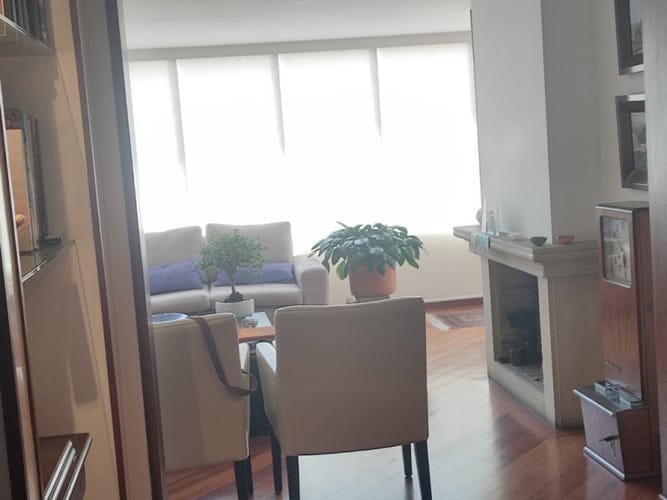 Apartamento de 4 alcobas en venta en Santa Barbara, Bogotá, 202 m² · foto 3 de 12