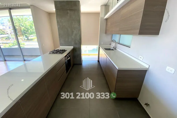 Apartamento de 2 alcobas en venta en Alejandria, Medellín, 143 m² · foto 8 de 24