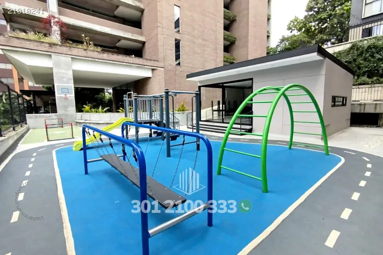 Apartamento de 2 alcobas en venta en Alejandria, Medellín, 143 m² · foto 24 de 24