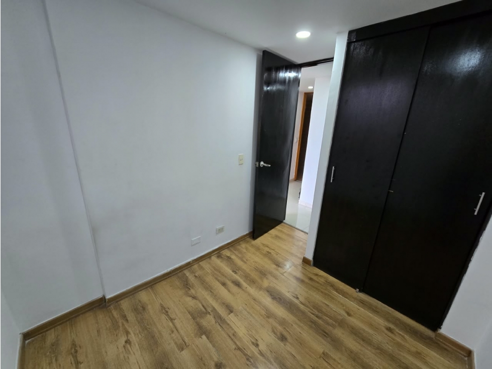 Apartamento en venta en Calasanz, Medellín · foto 9 de 15