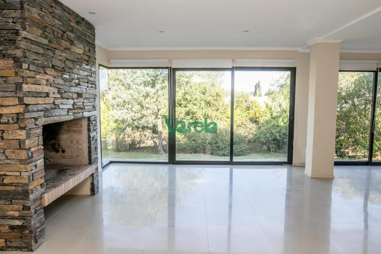Casa en Alquiler Barrio privado Carmel 5 dormitorios 5 baños · Photo 8