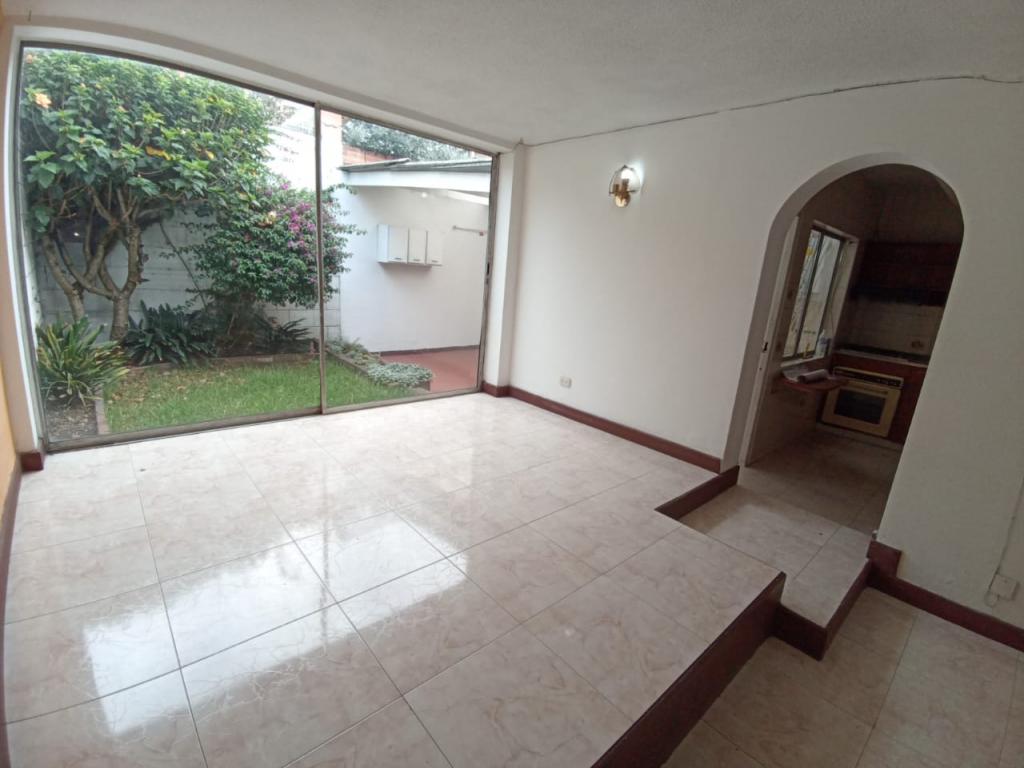 Casa en venta en Kennedy Central, Bogotá · foto 2 de 24