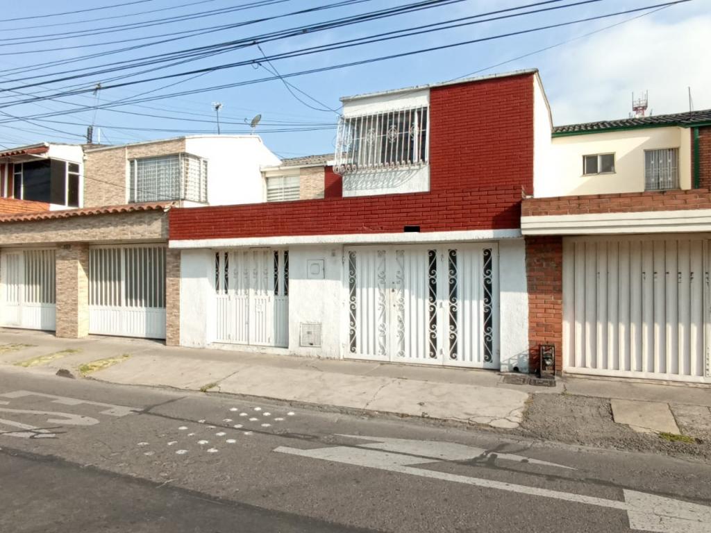 Casa en venta en Kennedy Central, Bogotá · foto 3 de 24