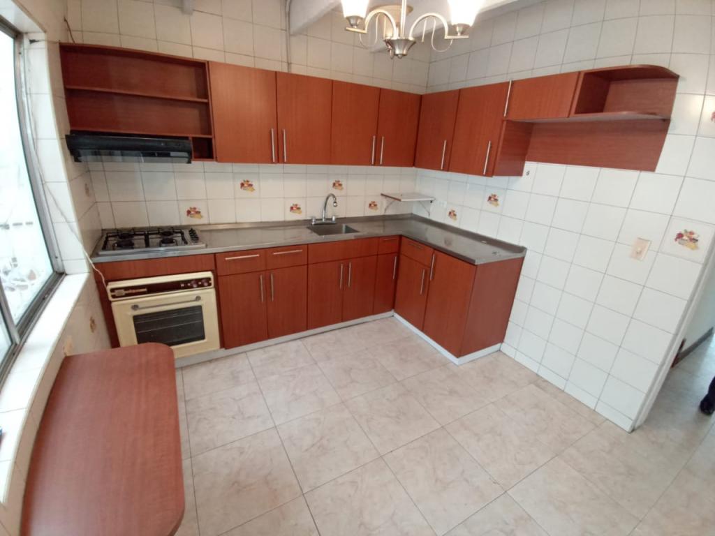 Casa en venta en Kennedy Central, Bogotá · foto 10 de 24