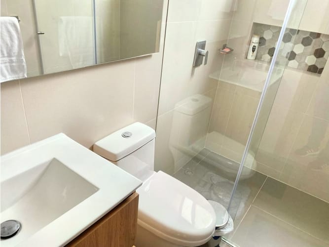 Apartamento de 2 alcobas en venta en Chicó Navarra, Bogotá, 74 m² · foto 15 de 24