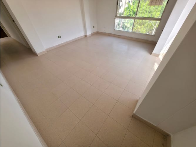 Apartamento de 2 alcobas en arriendo en Guayaquil, Medellín, 62 m² · foto 3 de 15